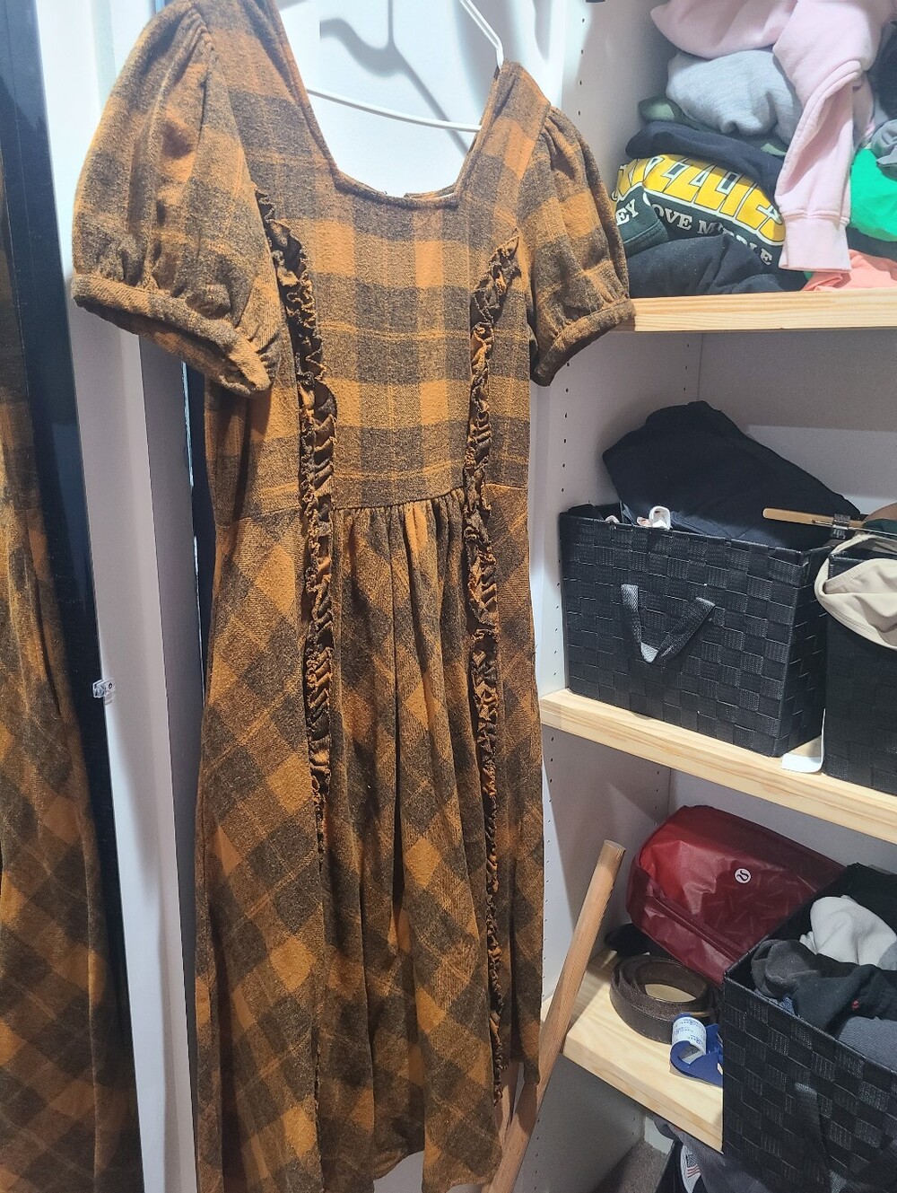 ivy city holly Plaid Puff-Sleeve Midi Dress - Picture 1 of 2